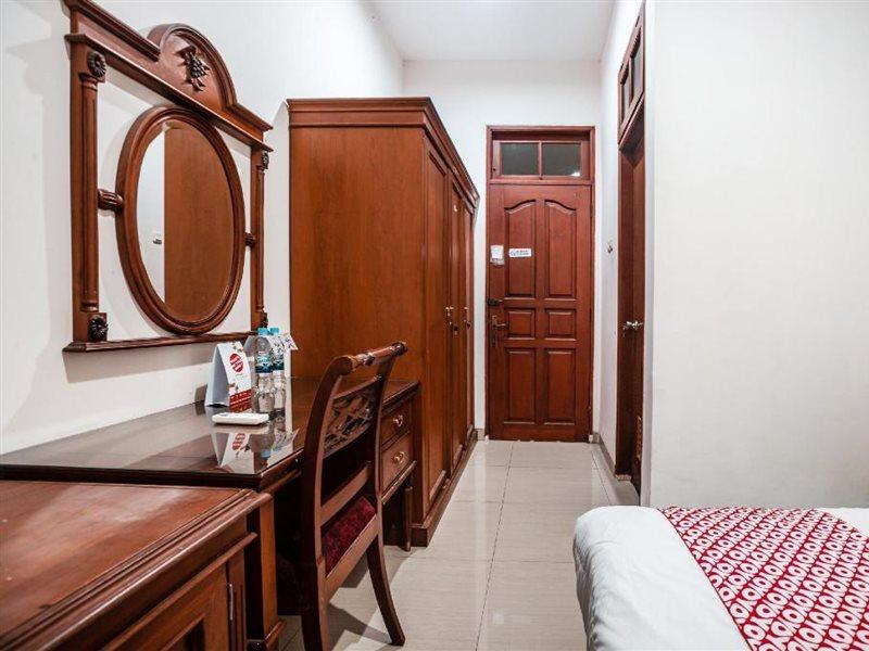 Oyo 1990 Kost Kuningan Executive Boading House Setiabudi Jakarta Exterior photo