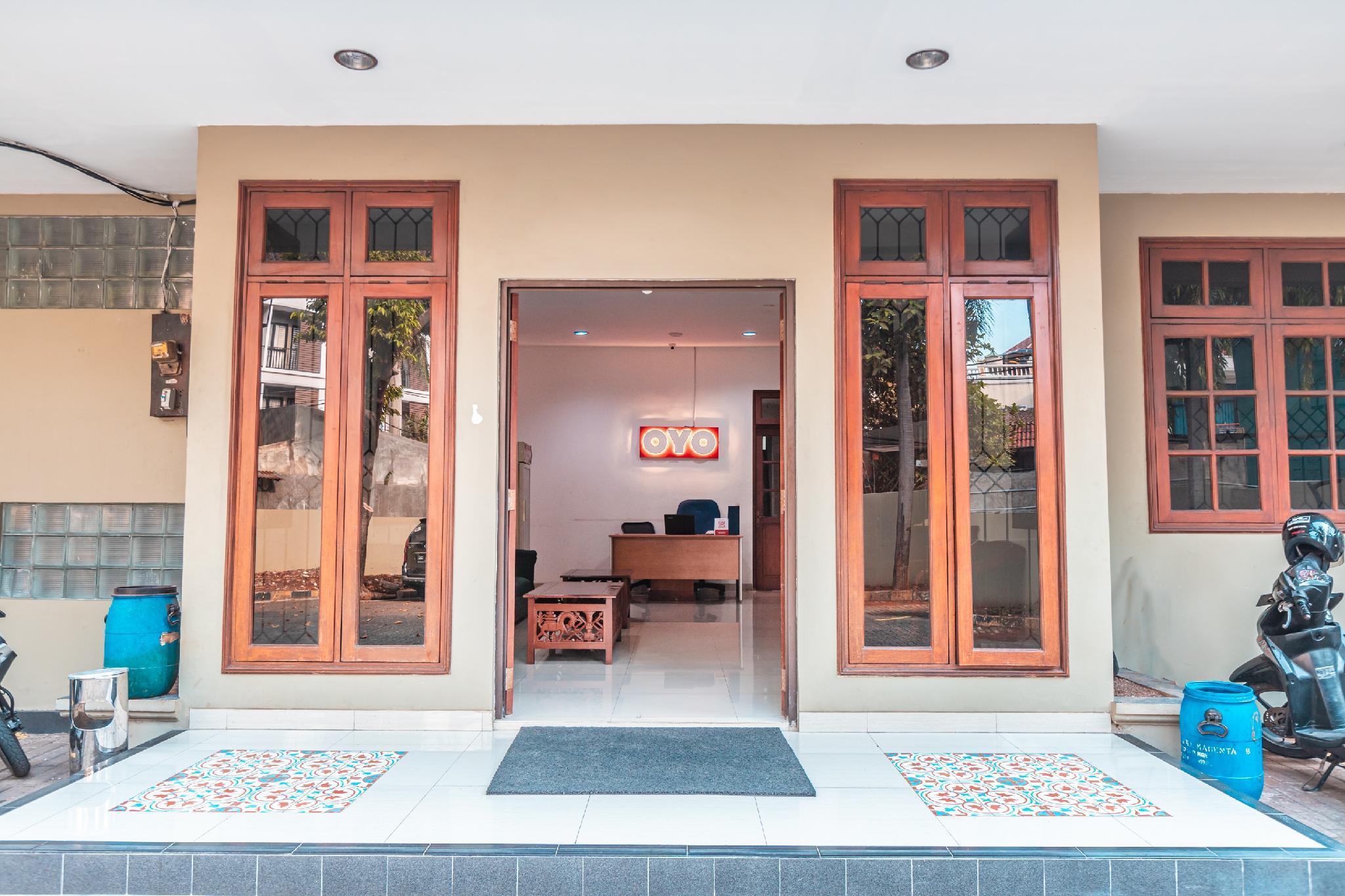 Oyo 1990 Kost Kuningan Executive Boading House Setiabudi Jakarta Exterior photo